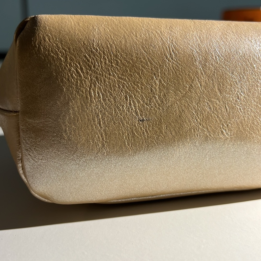 Danielle Nicole Disney Beauty and the Beast Cogsworth Makeup Bag - Picture 4 of 5